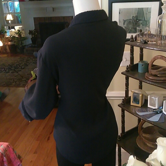 Louis Vuitton ladies long sleeve top - Picture 4 of 8